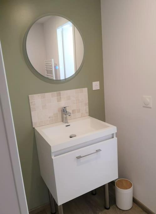T1 Bis Proche Marais Avec Garage A Moto Apartment Bourges Exterior photo